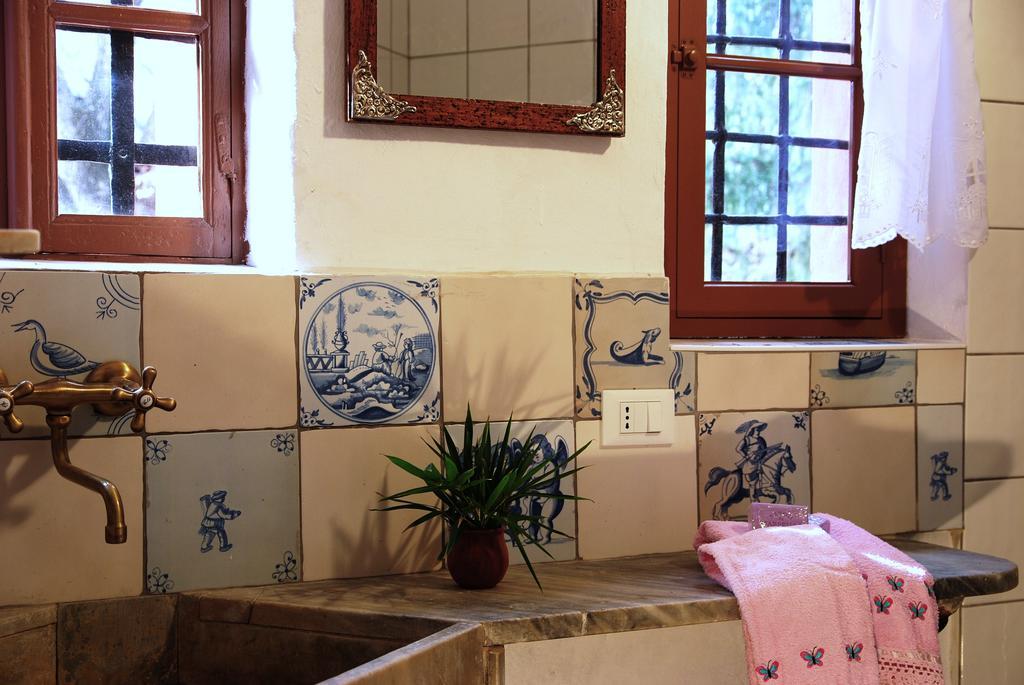 Torrazza  Agriturismo Coppi Rossi מראה חיצוני תמונה